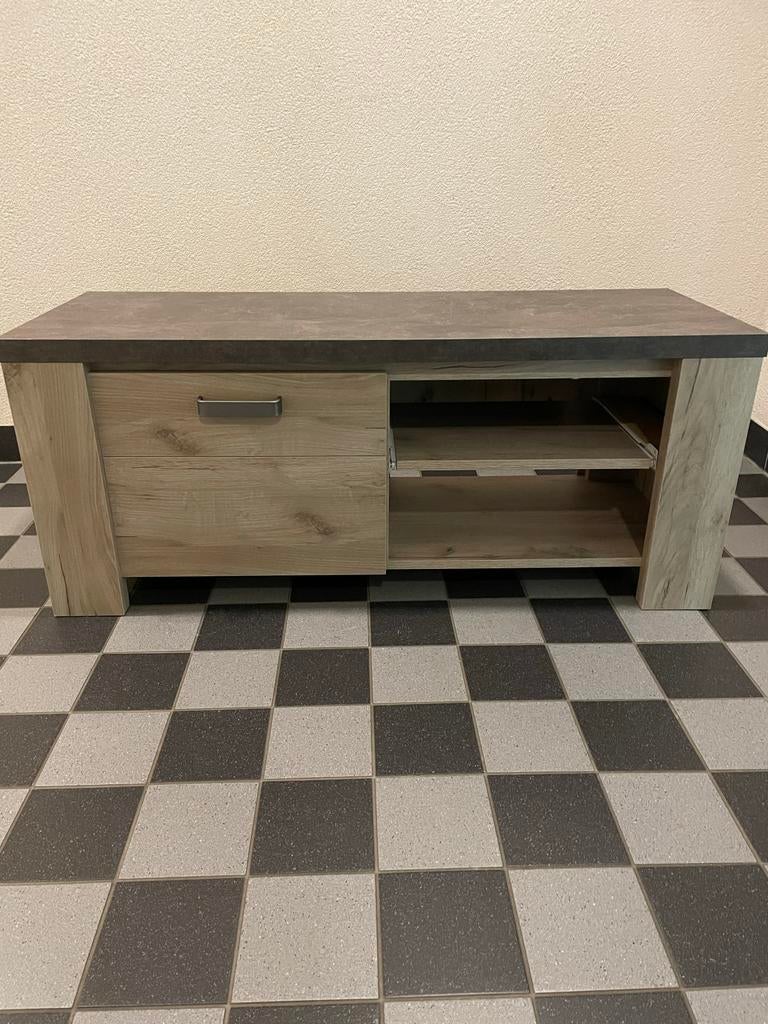 Tv kastje hout beton look boven blad, Huis en Inrichting, Kasten | Televisiemeubels, Ophalen, Gebruikt, 100 tot 150 cm, Minder dan 100 cm
