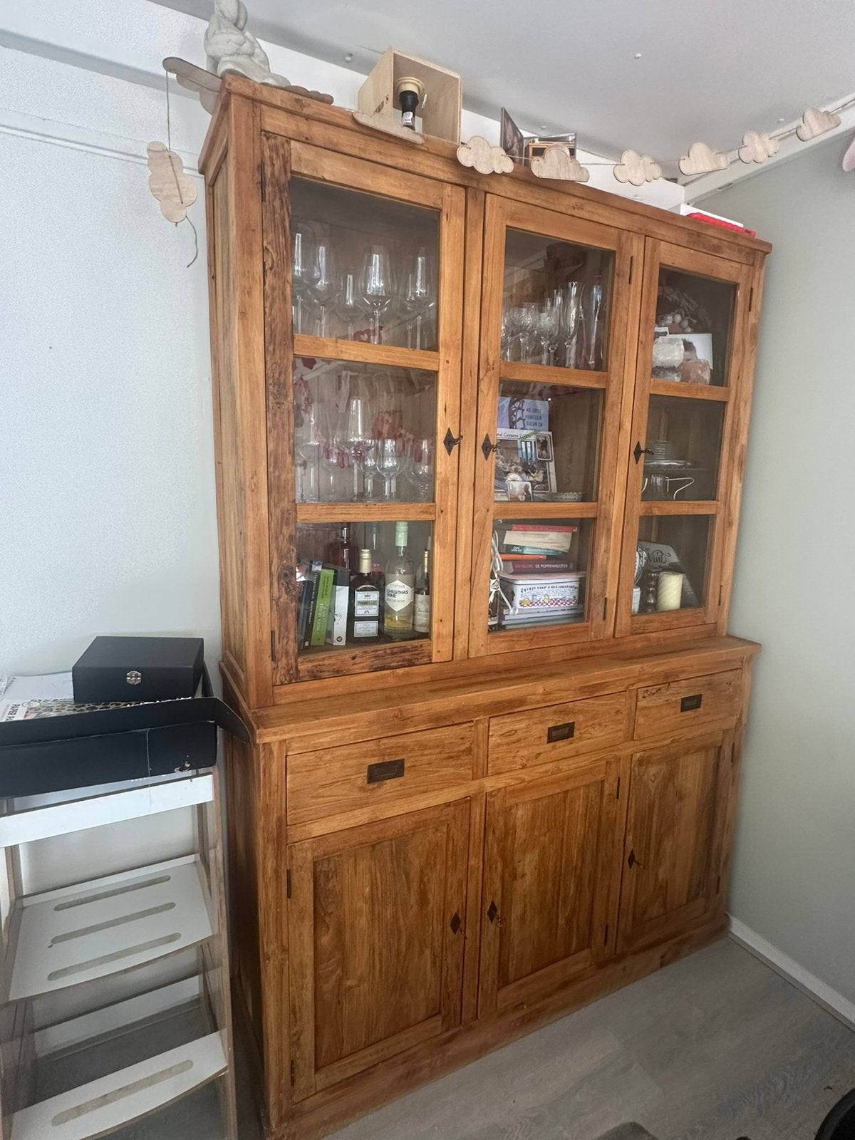 Robuuste houten buffetkast, Ophalen, 200 cm of meer, Teakhout, Zo goed als nieuw