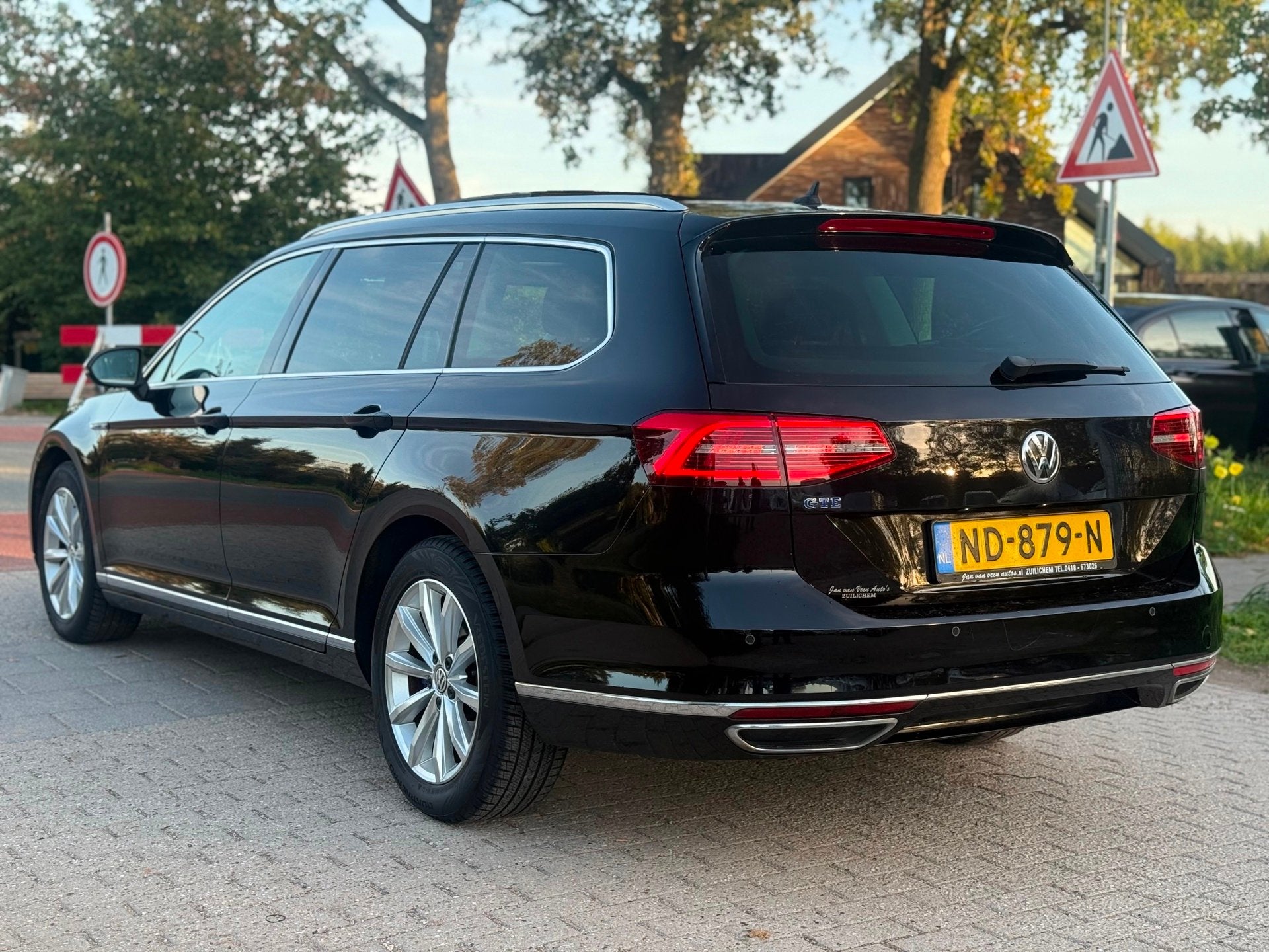 Volkswagen Passat Variant 1.4 TSI GTE Connected Series Plus, Auto's, Dealer onderhouden, Gebruikt, Zwart, Hybride Elektrisch/Benzine