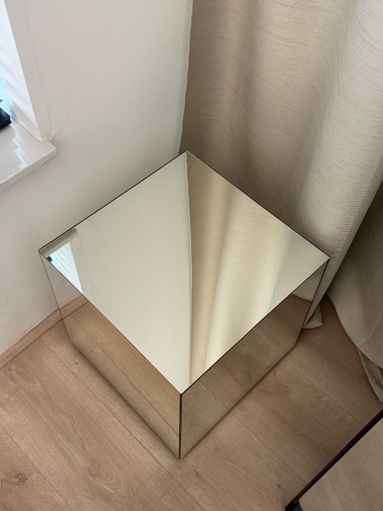 FEST bijzettafel spiegel, Ophalen, Minder dan 55 cm, Zo goed als nieuw, Rechthoekig