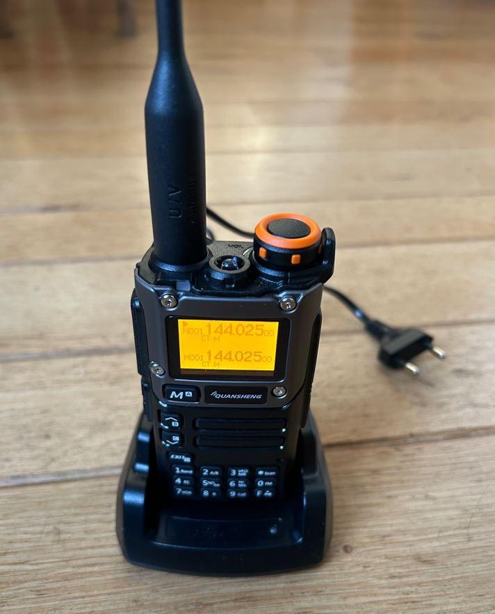 Quansheng UV-K5(8)v1 portofoon/scanner. Nieuw &gemodificeerd, Telecommunicatie, Ophalen of Verzenden, Nieuw, 15 km of meer