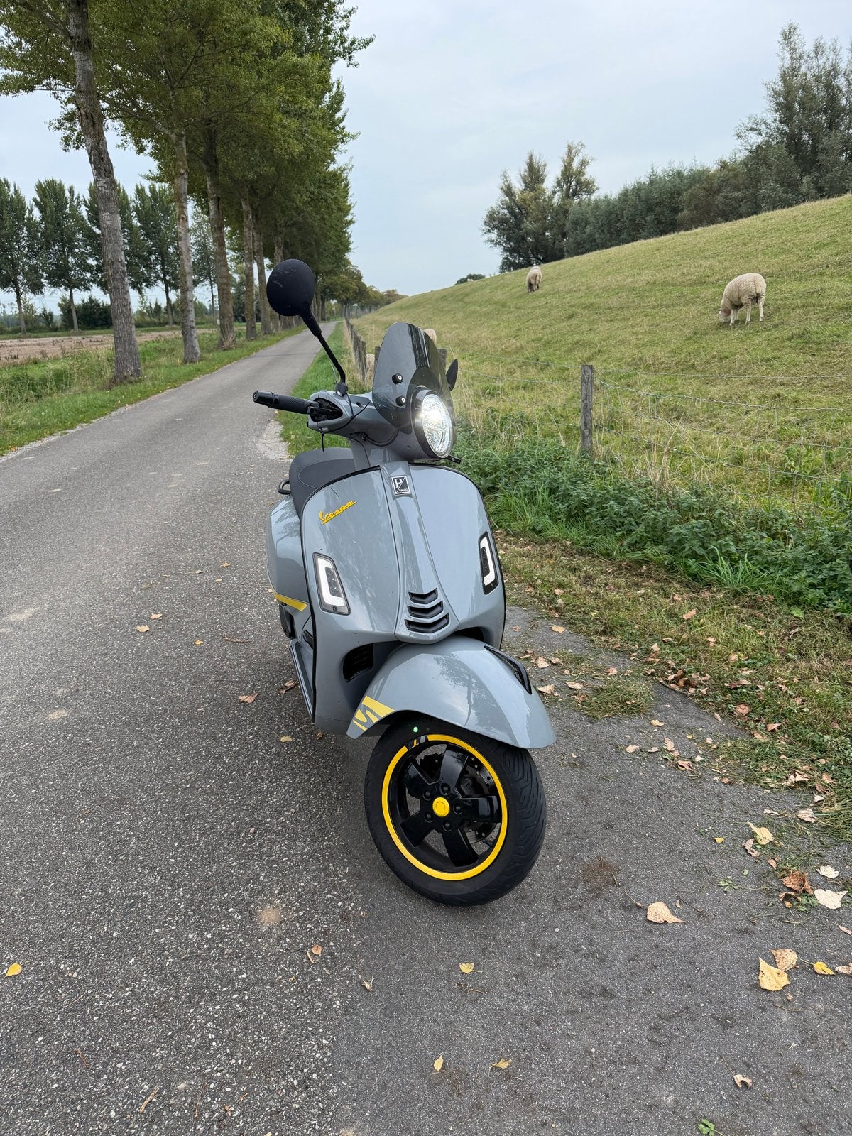 Vespa GTS HPE 300 uit 2019, Motoren, Scooter, 300 cc, Particulier