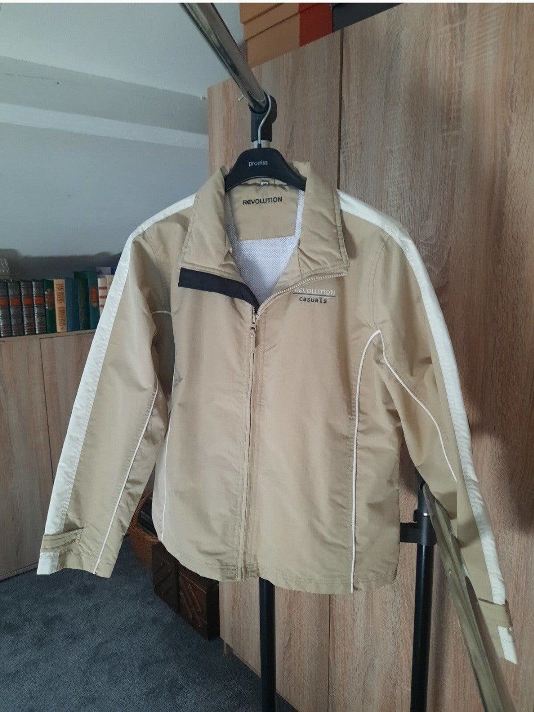 Nette zomerjas maat 44, Ophalen of Verzenden, Zo goed als nieuw, Maat 42/44 (L), Beige