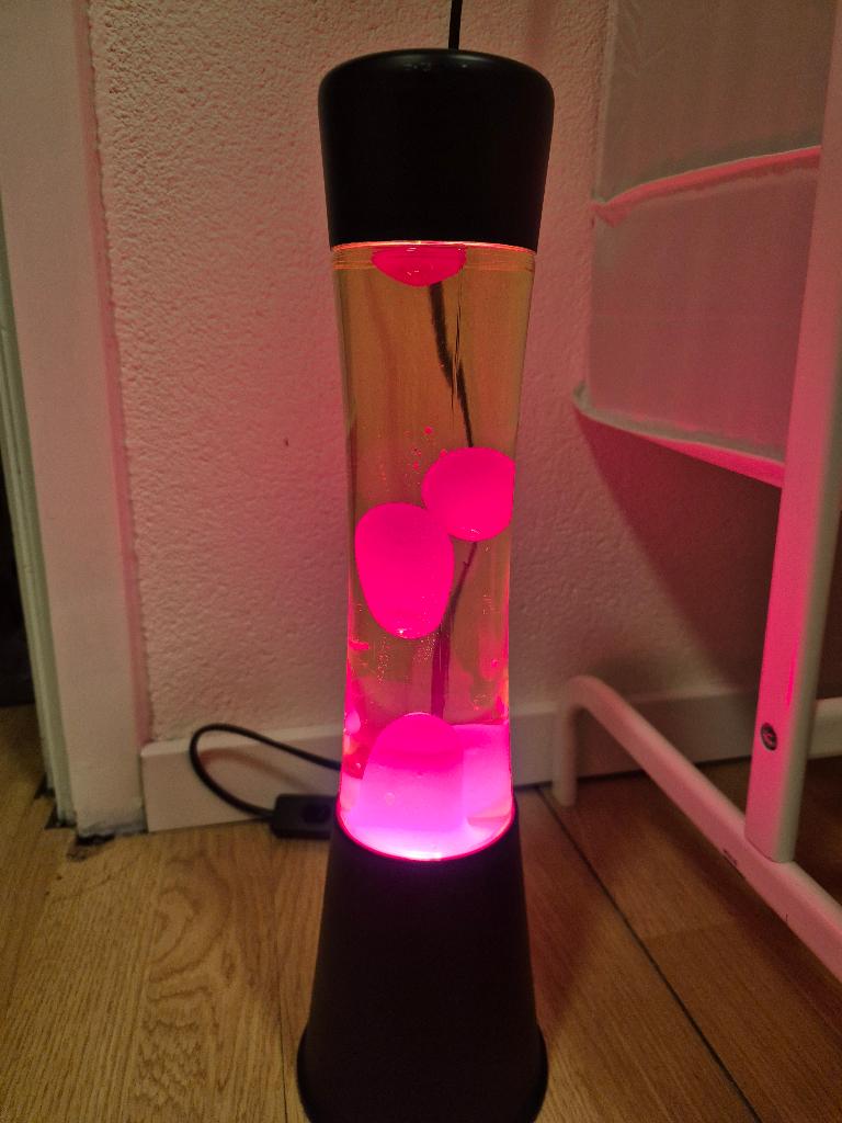 Lava Lamp geel / rood, Ophalen of Verzenden, Zo goed als nieuw, Glas, Minder dan 50 cm