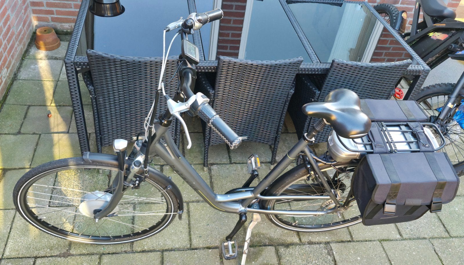 Batavus Monaco Elektrische damesfiets maat 57. Goede staat!, Ophalen, Batavus, Zo goed als nieuw, 50 km per accu of meer