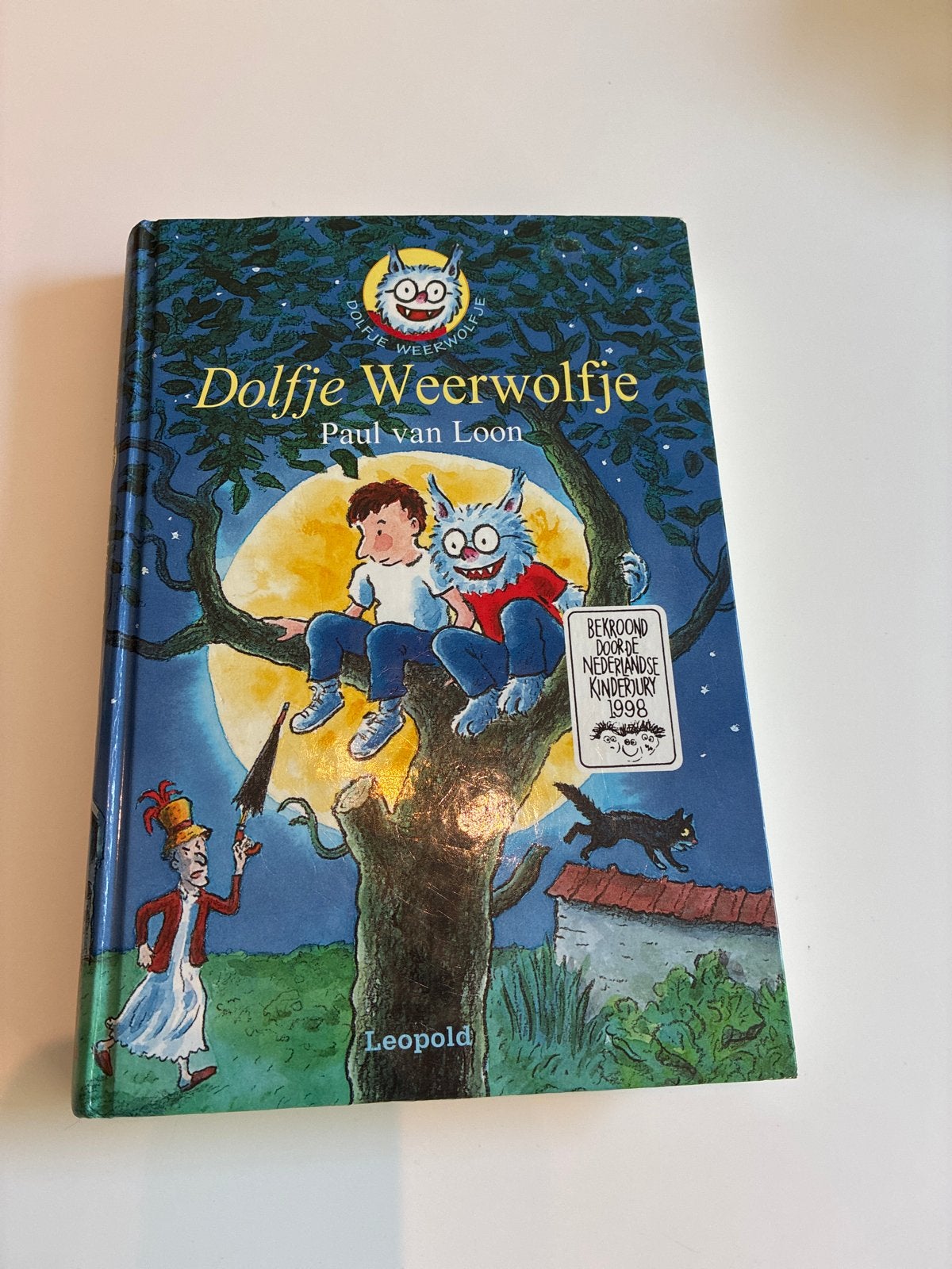 Dolfje Weerwolfje - Paul van Loon (Bekroond Kinderboek), Ophalen of Verzenden, Zo goed als nieuw, Fictie