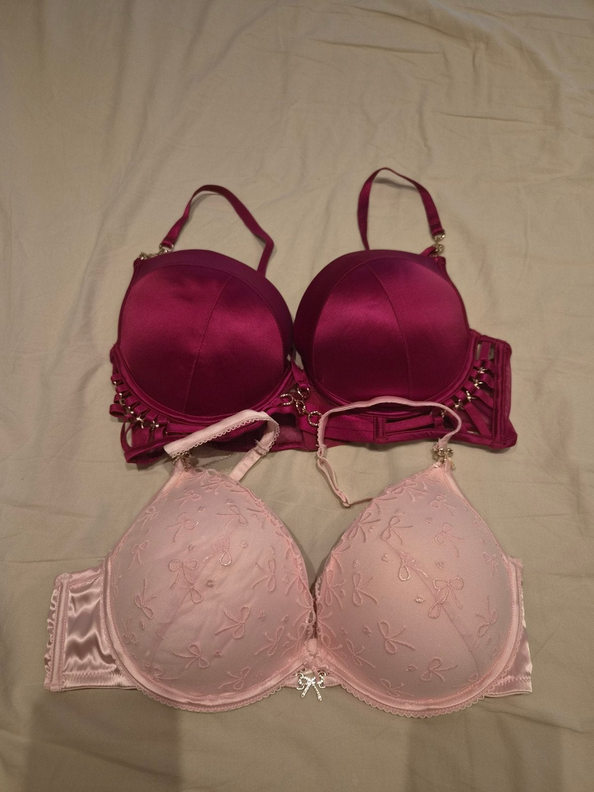Set van 2 BH's: Roze en Rood Cup 85E, Ophalen of Verzenden, Meerkleurig, BH