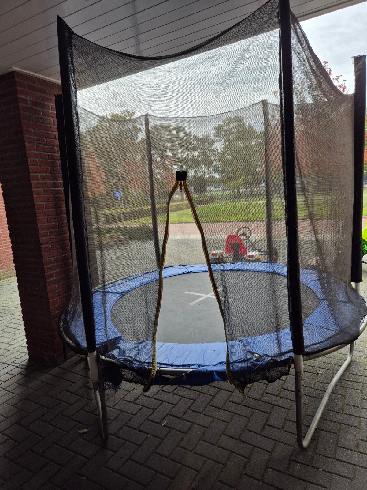 Trampoline met veiligheidsnet. 2.40 m, Kinderen en Baby's, Ophalen, Gebruikt