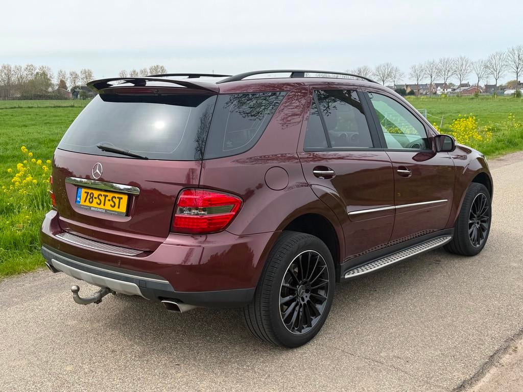 Mercedes-Benz M-klasse ML 350 4 Matic APK 06-2027 AUT Leder, Auto's, Mercedes-Benz, Automaat, Gebruikt, Beige, 2035 kg