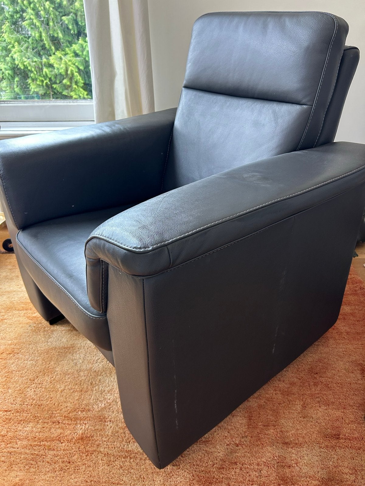 Comfortabele grijze leren fauteuil, Ophalen, Gebruikt, Leer, 75 tot 100 cm