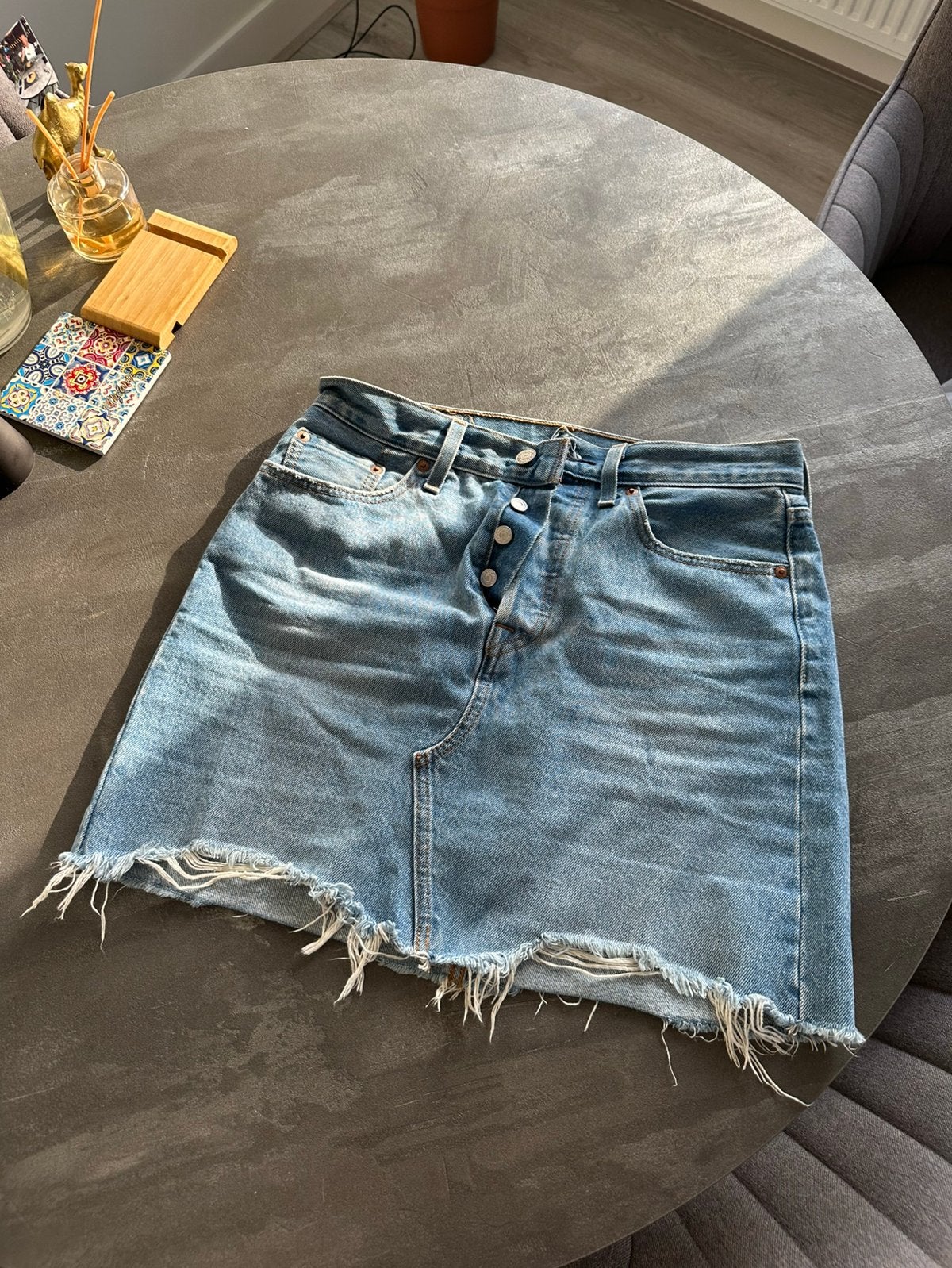 Levi’s rokje maat 28, Kleding | Dames, Rokken, Maat 38/40 (M), Blauw, Ophalen of Verzenden, Zo goed als nieuw