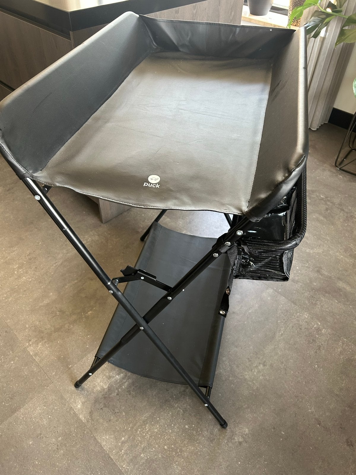 Opvouwbare commode/ luiertafel- Puck, Kinderen en Baby's, Badjes en Verzorging, Overige typen, Zo goed als nieuw, Standaard, Ophalen
