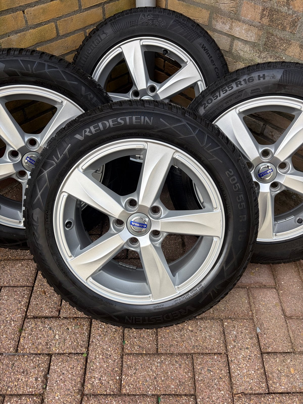 Volvo 16 inch velgen met Vredestein winterbanden, Ophalen, Gebruikt, 16 inch, Banden en Velgen