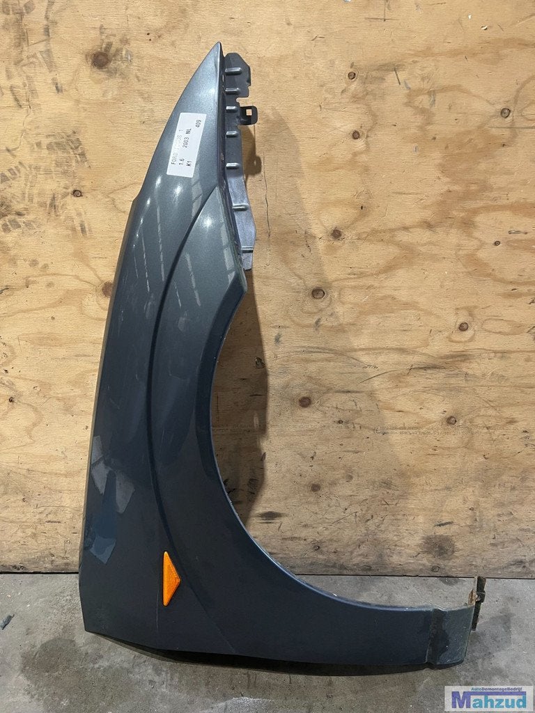 FORD FOCUS 1 Grijs K1 voorscherm rechts 1998-2004, Gebruikt, Info@ford.com, Ophalen of Verzenden, Ford