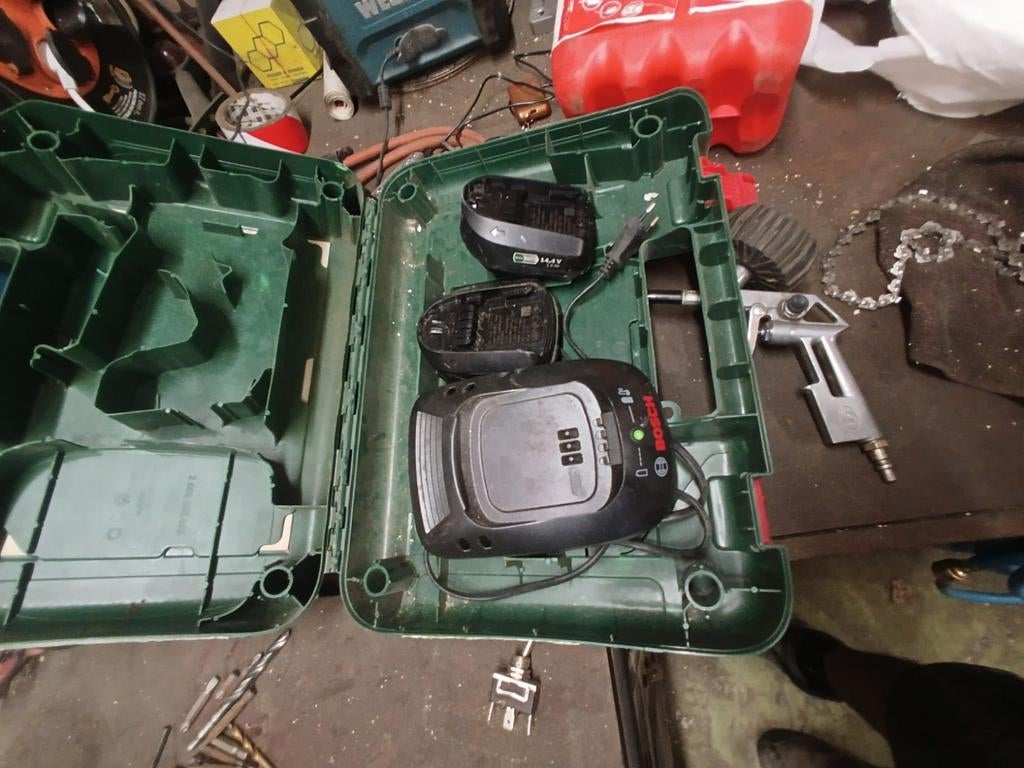Bosch accus, lader en doos, Ophalen of Verzenden, Boor- en Schroefmachine