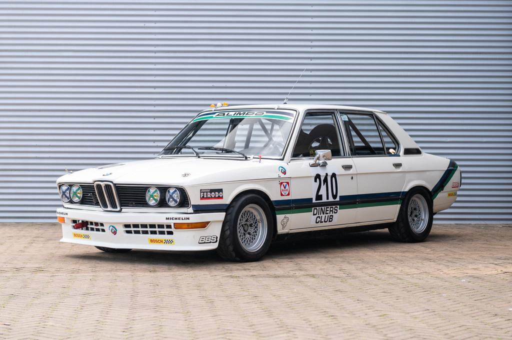 BMW 5 Serie 530i 1B Historic race car (bj 1977), Auto's, Oldtimers, 230 pk, 1 stoelen, Wit, Origineel Nederlands