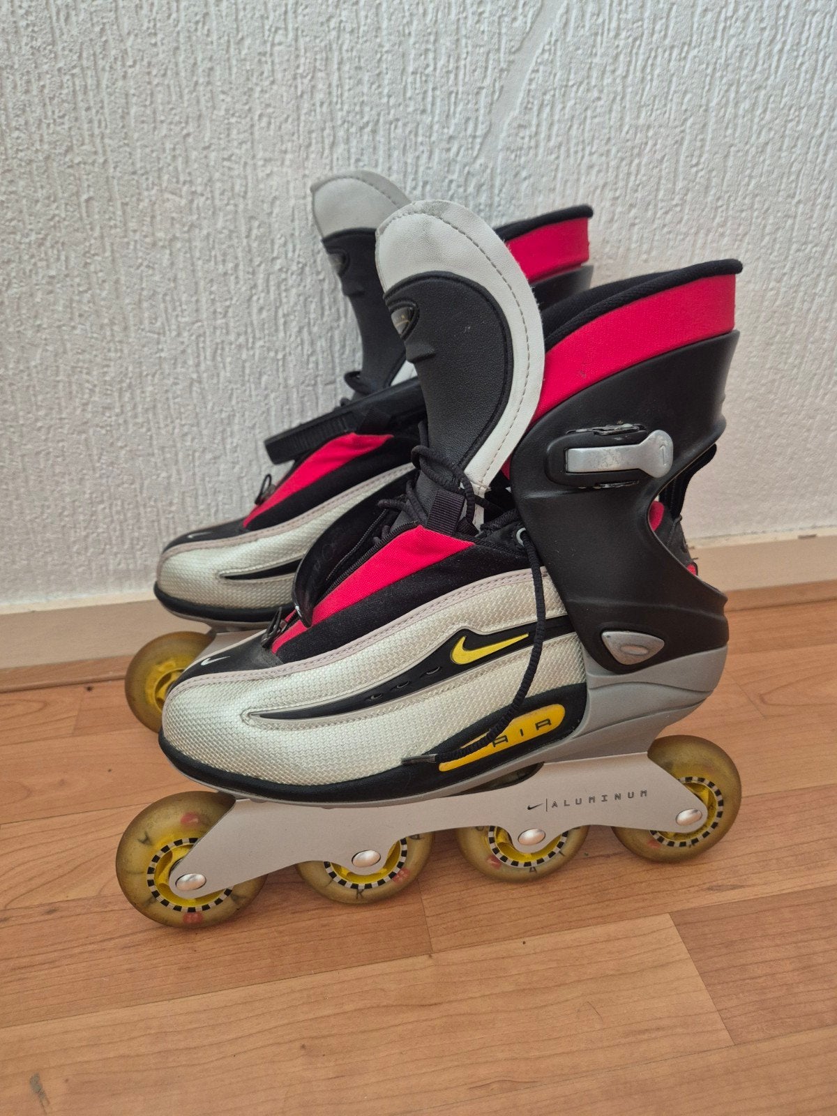Nike Air Skeelers - Maat 42,5 (valt klein) | Goede staat, Ophalen, Gebruikt, Inline skates 4 wielen