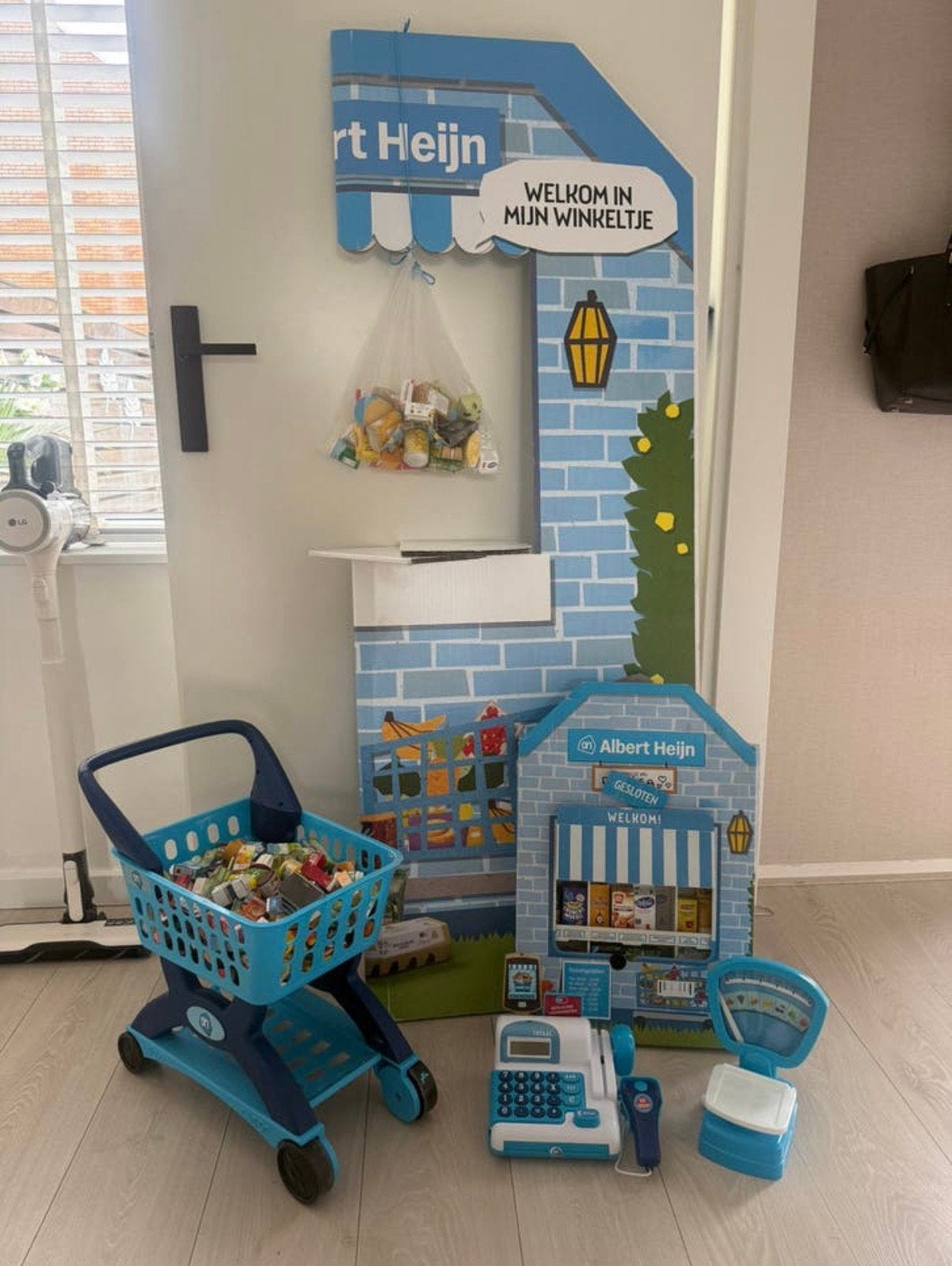 Speelgoed winkel van Albert Heijn met vele accessoires, Ophalen, Zo goed als nieuw, Jongen of Meisje