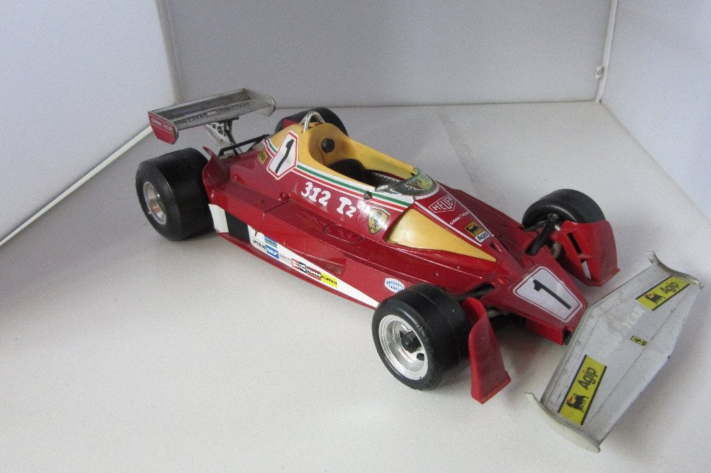 Ferrari 312 T2 #1  1;14, Hobby en Vrije tijd, Ophalen of Verzenden, Zo goed als nieuw, Auto, Bburago