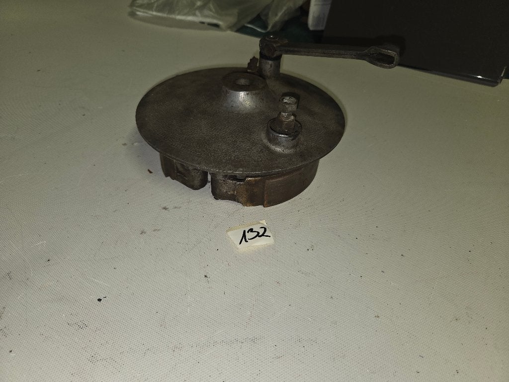 MZ ETZ150/251 – achterremsegmentsdrager DDR, Motoren, Verzenden, Overige merken