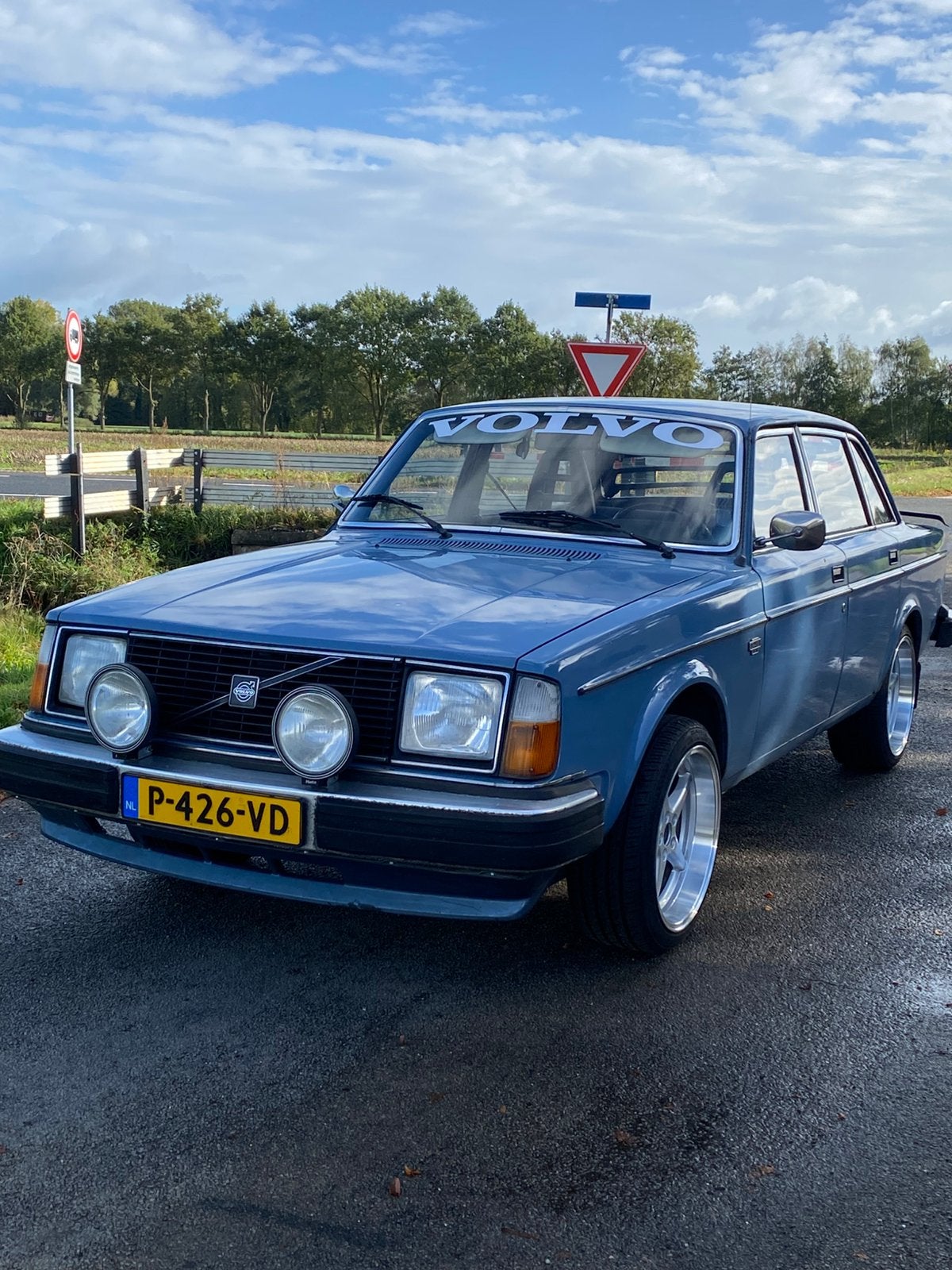Volvo 244 belastingvrij lpg 2jaar apk mk18, Auto's, Blauw, Particulier, Sedan, Geïmporteerd