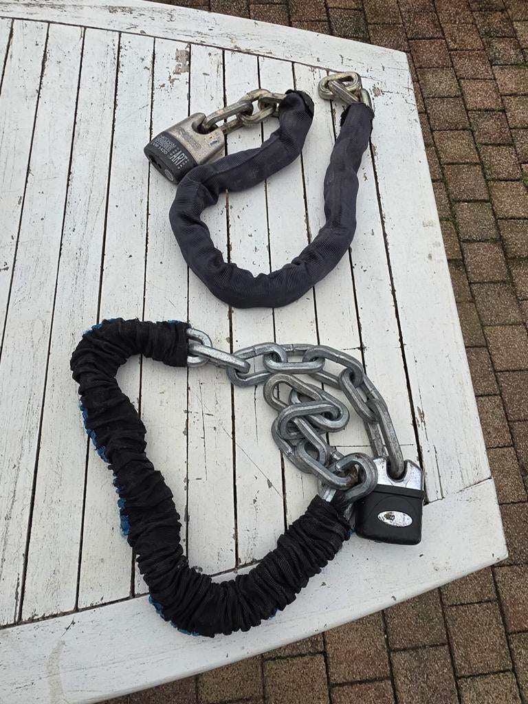 Twee stevige kettingsloten voor fiets of motor, Ophalen of Verzenden, Gebruikt, Kettingslot