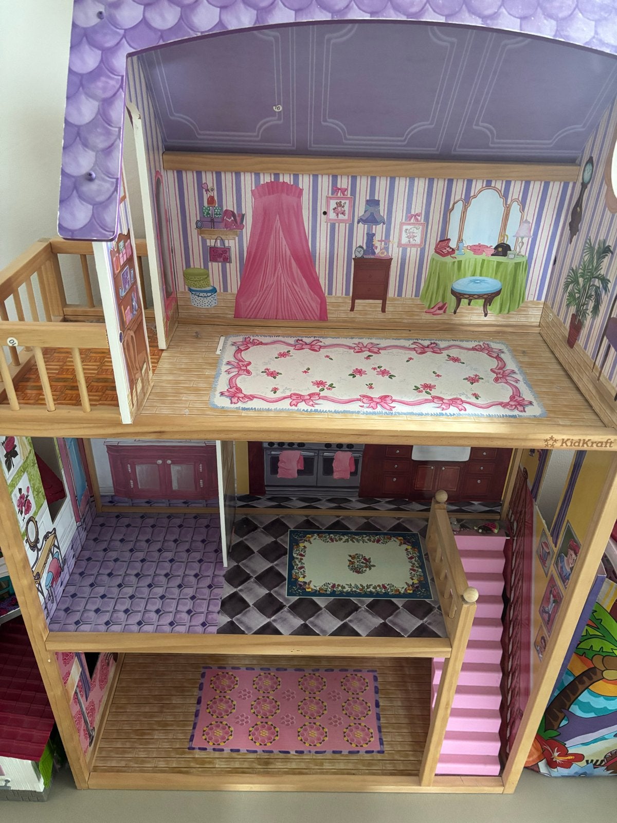 Groot Barbie Poppenhuis met veel accessoires en poppen, Kinderen en Baby's, Speelgoed | Poppenhuizen, Ophalen of Verzenden, Gebruikt