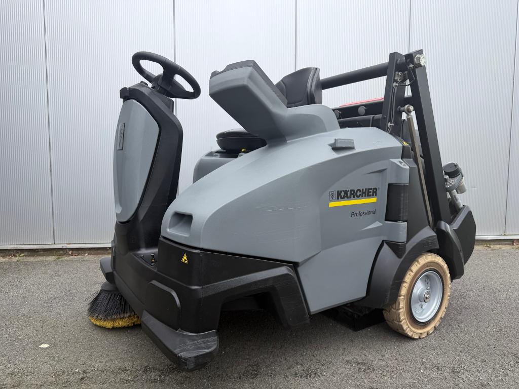 KARCHER Veeg-/zuigmachine KM 105/110 R Bp, Tuin en Terras, Veegmachines, Ophalen of Verzenden, Zo goed als nieuw, Kärcher