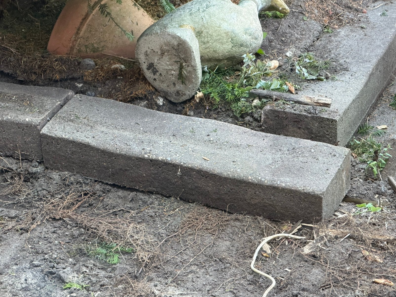URGENT GRATIS Stapelblok borderrand grijs, Tuin en Terras, Bielzen en Borders, Gebruikt, Blok, Beton, Minder dan 25 cm, Minder dan 100 cm