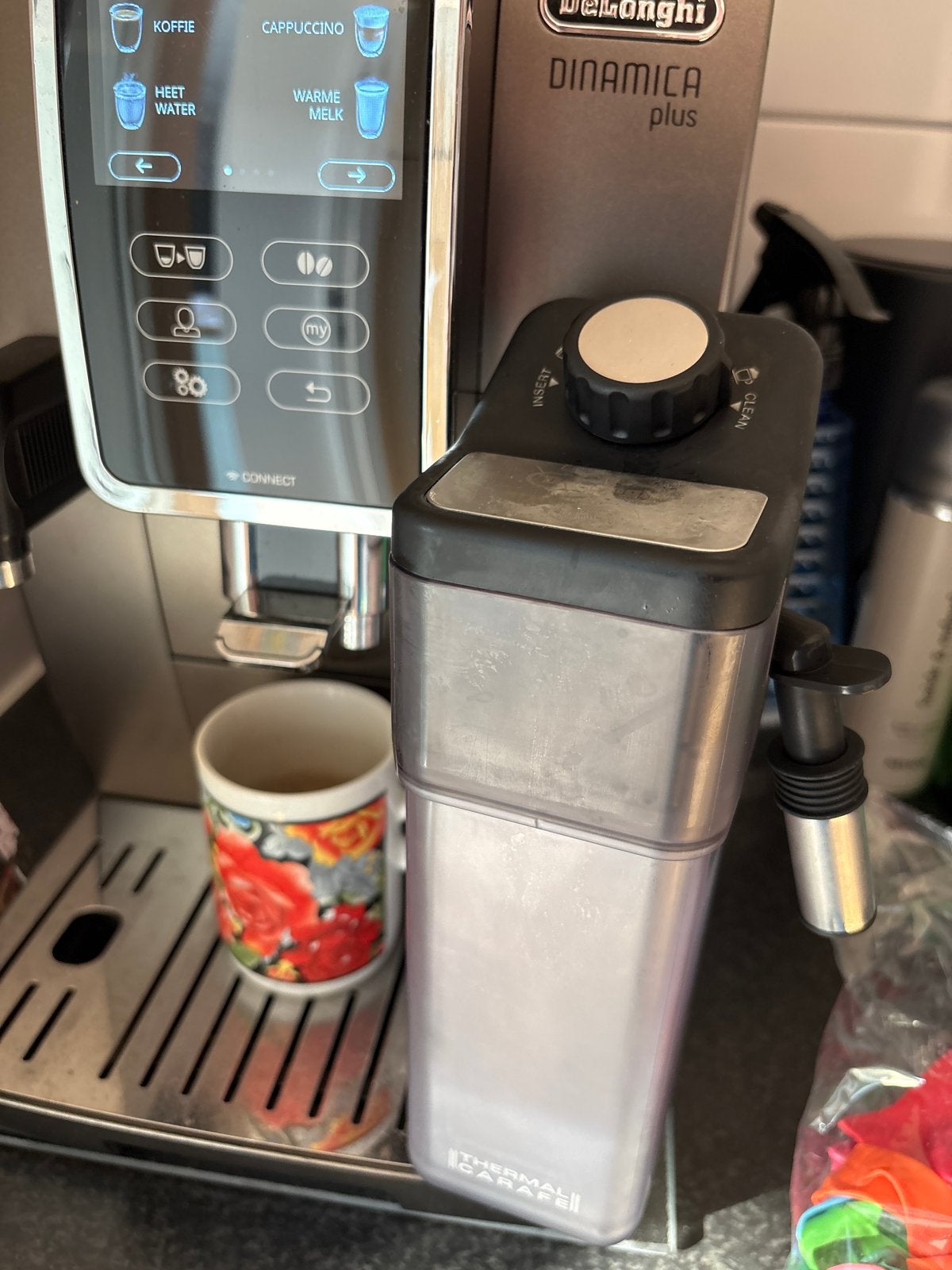 De'Longhi Dinamica Plus Koffiemachine met Melkreservoir, Ophalen, Afneembaar waterreservoir, Gebruikt, 10 kopjes of meer
