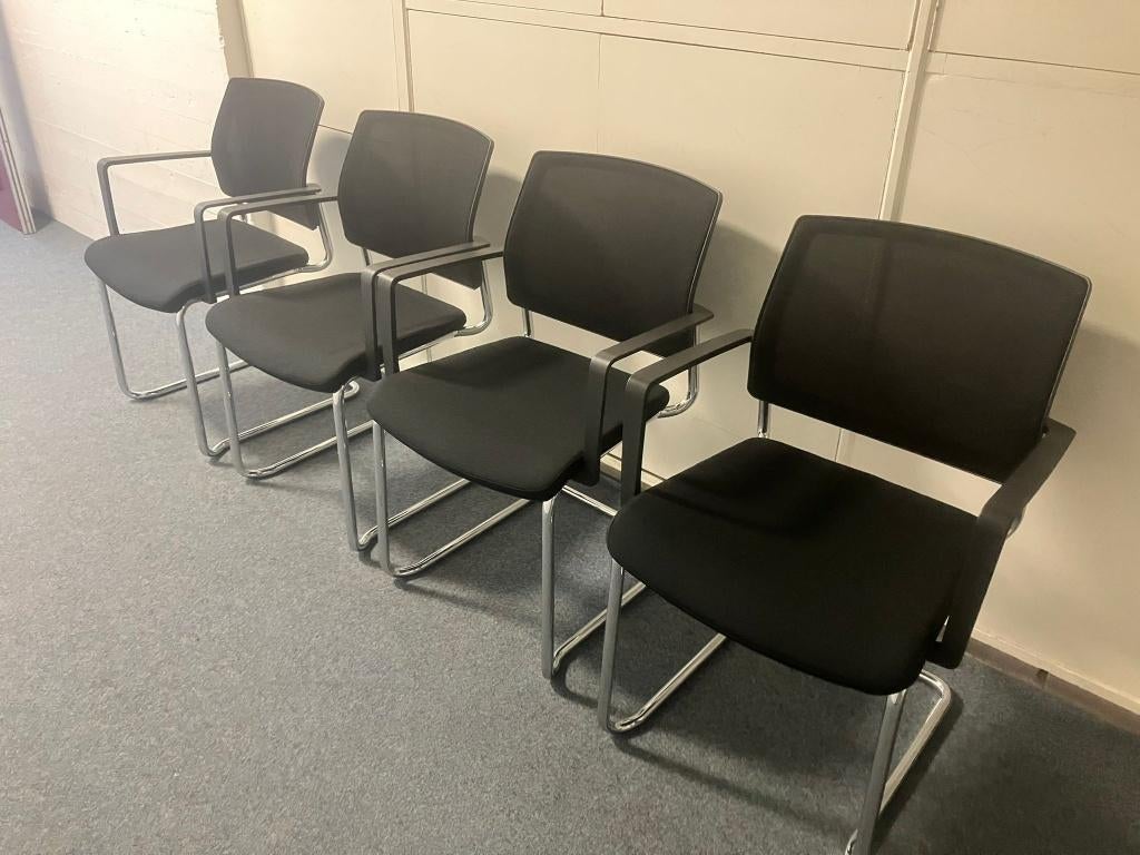 5x Vergaderstoelen / Kantoorstoelen met armleuningen, Ophalen, Gebruikt, Zwart, Office