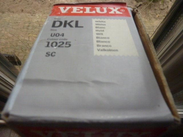 Nieuwe Velux verduisteringsgordijnen / UK04 ( 134 x 98 )., Ophalen of Verzenden, Nieuw, Blauw, Verduisterend