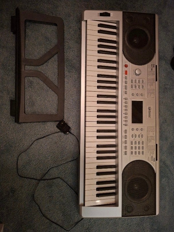 keyboard Etude 300 met standaard, Muziek en Instrumenten, Keyboards, 61 toetsen, Zo goed als nieuw, Met standaard, Ophalen
