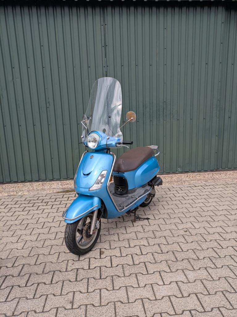 2 scooters, Ophalen of Verzenden, Gebruikt, Benzine, Overige modellen