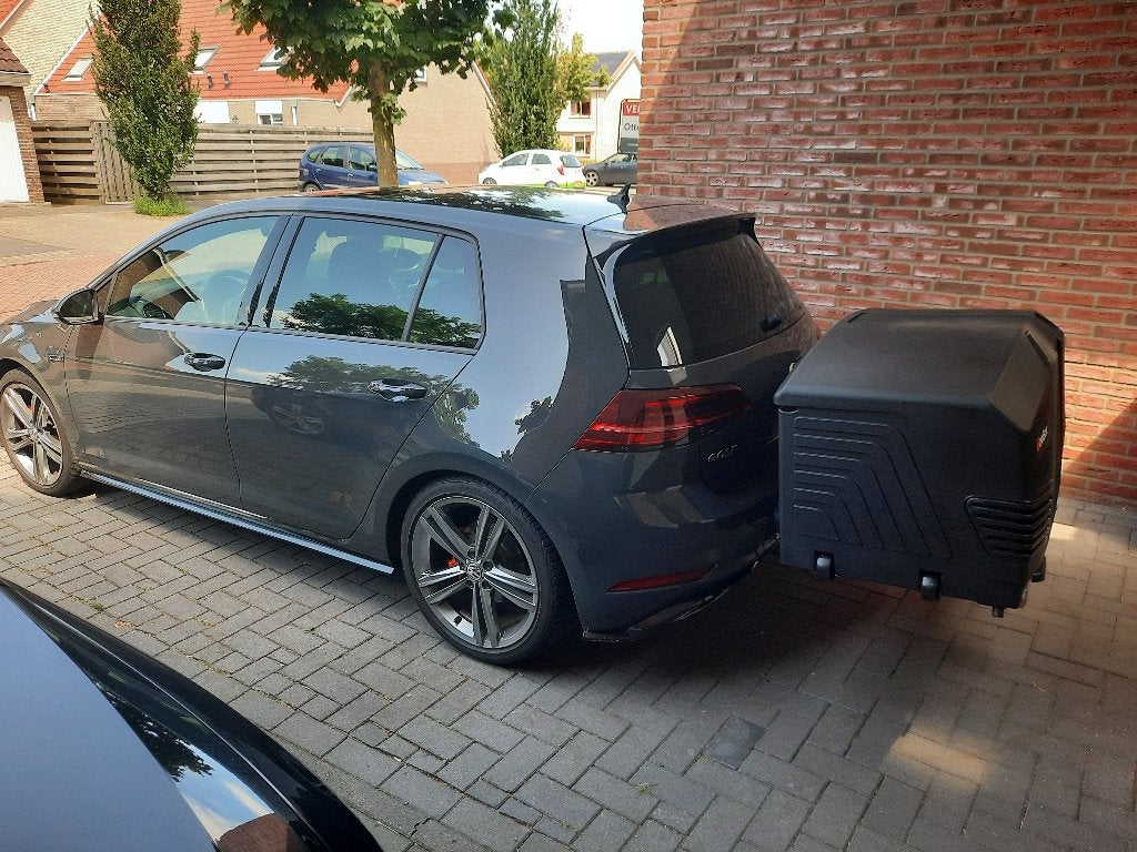 Trekhaak-koffer 400 liter TE HUUR! €140,- per 2 weken, Auto diversen, Dakkoffers, Ophalen, Zo goed als nieuw