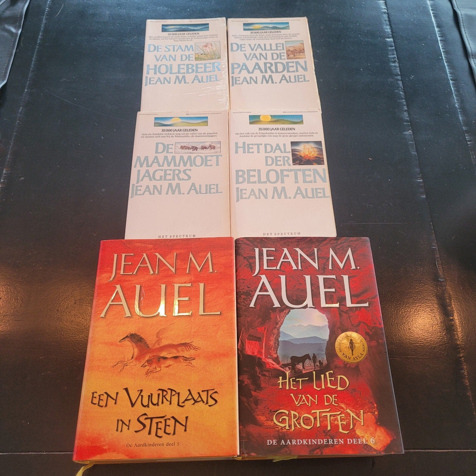 Boekenreeks Jean M. Auel - De Aardkinderen (6 delen), Boeken, Ophalen of Verzenden, Gelezen, Jean M. Auel