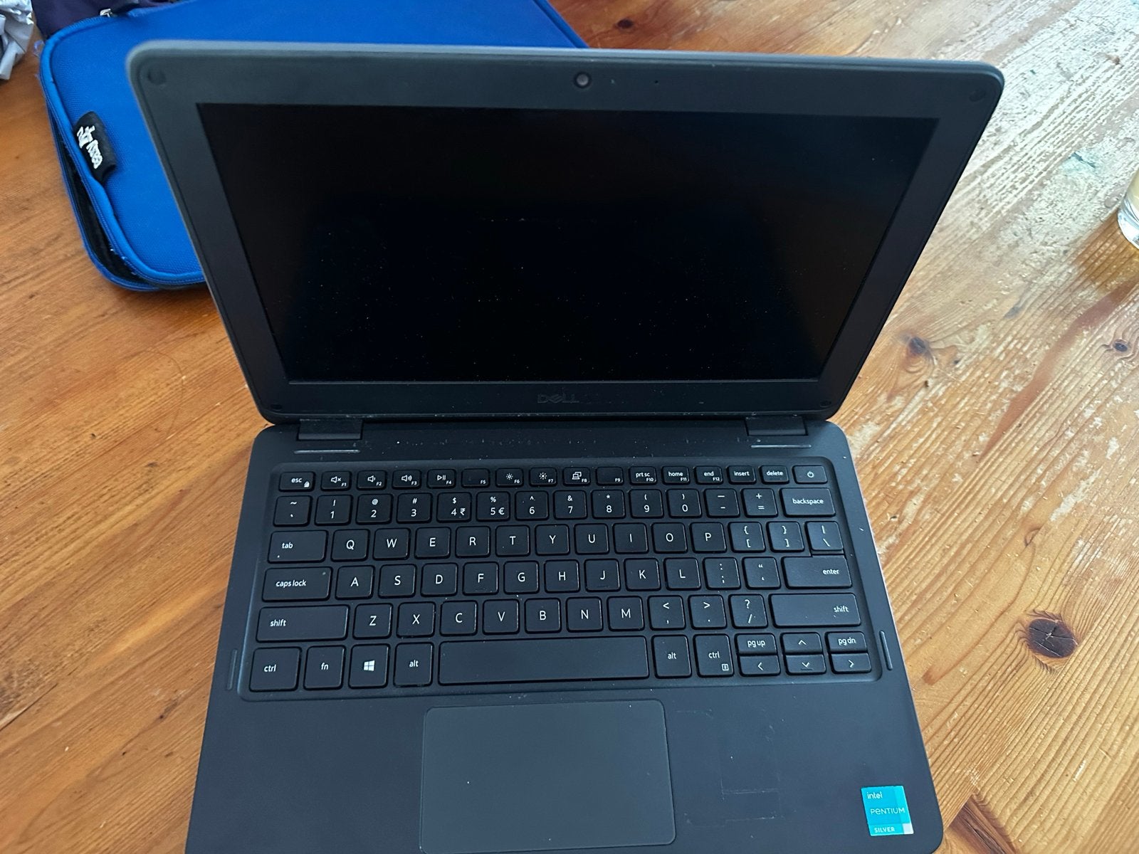 Dell Latitude 3120 Laptop - Compact en Betrouwbaar, Computers en Software, Windows Laptops, Zo goed als nieuw, 11 inch, SSD, 2 tot 3 Ghz