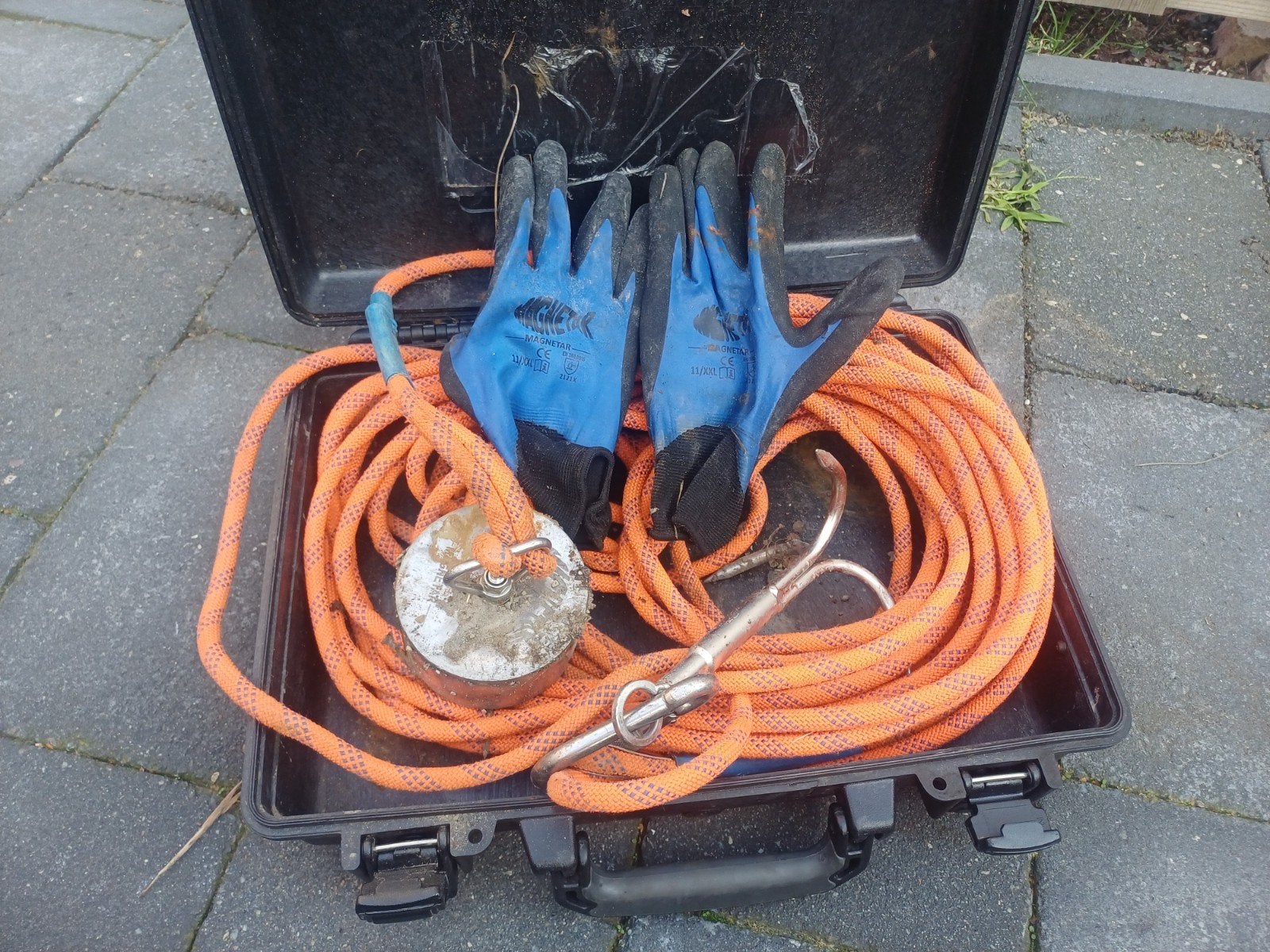 Vismagneet 1600kg trekkracht compleet met koffer, Hobby en Vrije tijd, Overige Hobby en Vrije tijd, Ophalen of Verzenden