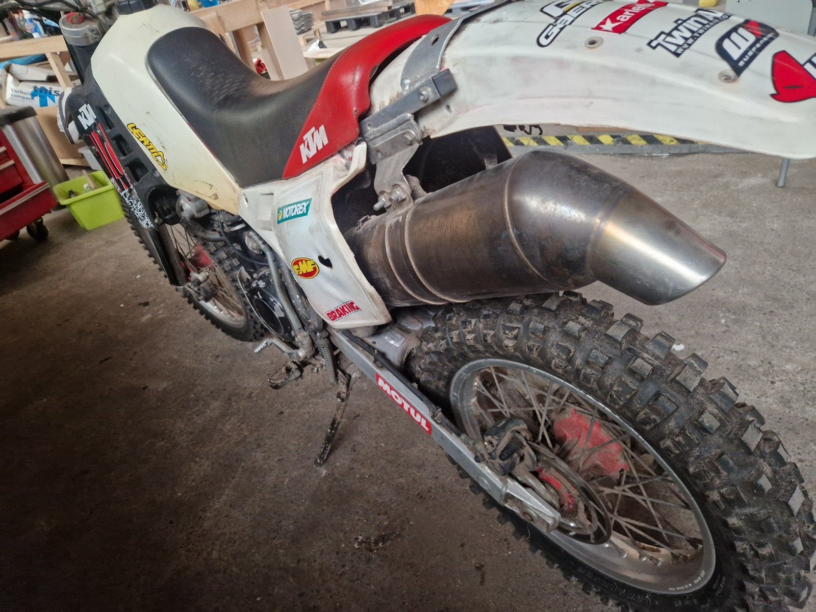 KTM L4 600cc, Motoren, 1 cilinder, 600 cc