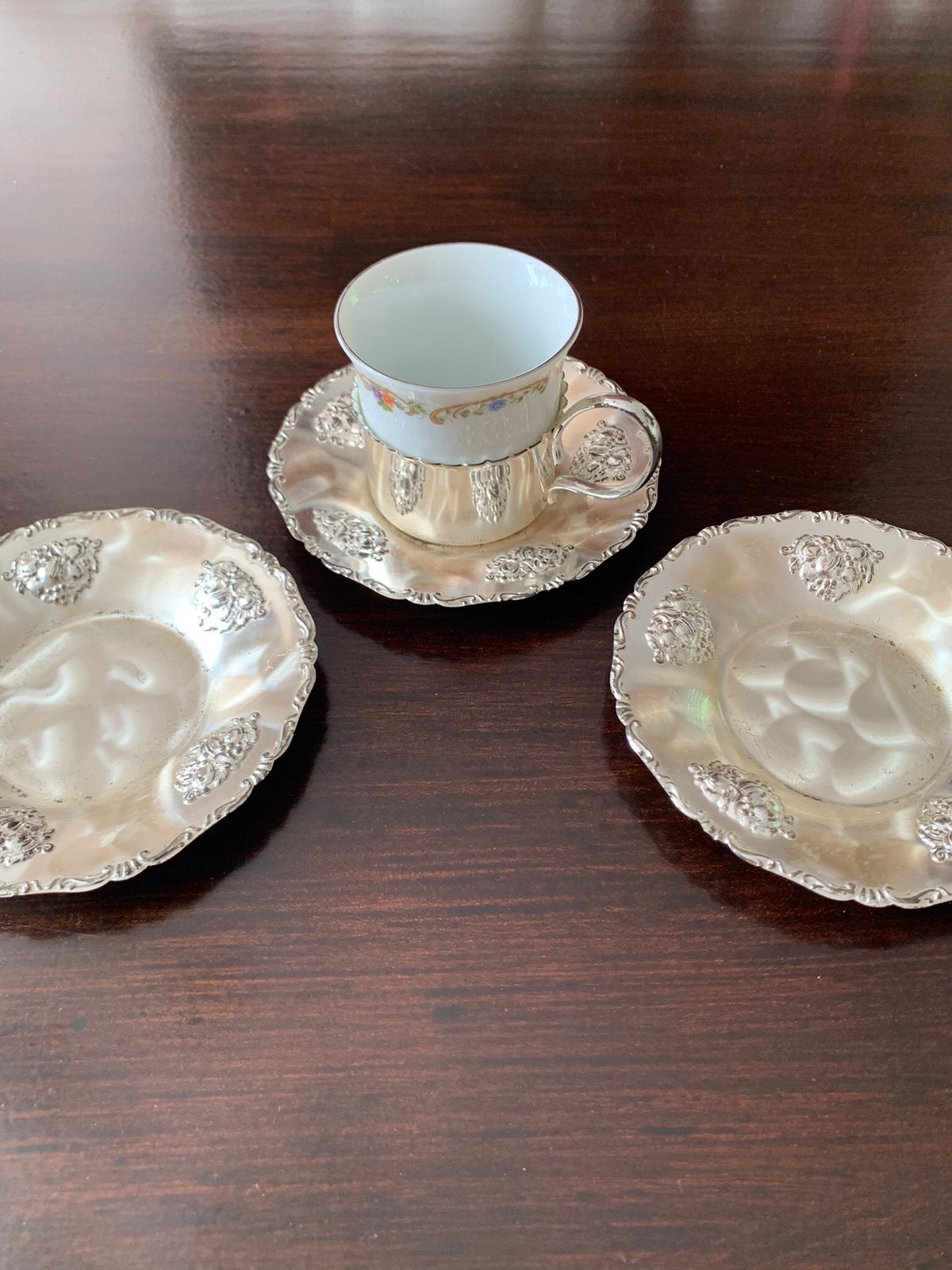Oud kopje met schotels, Ophalen of Verzenden