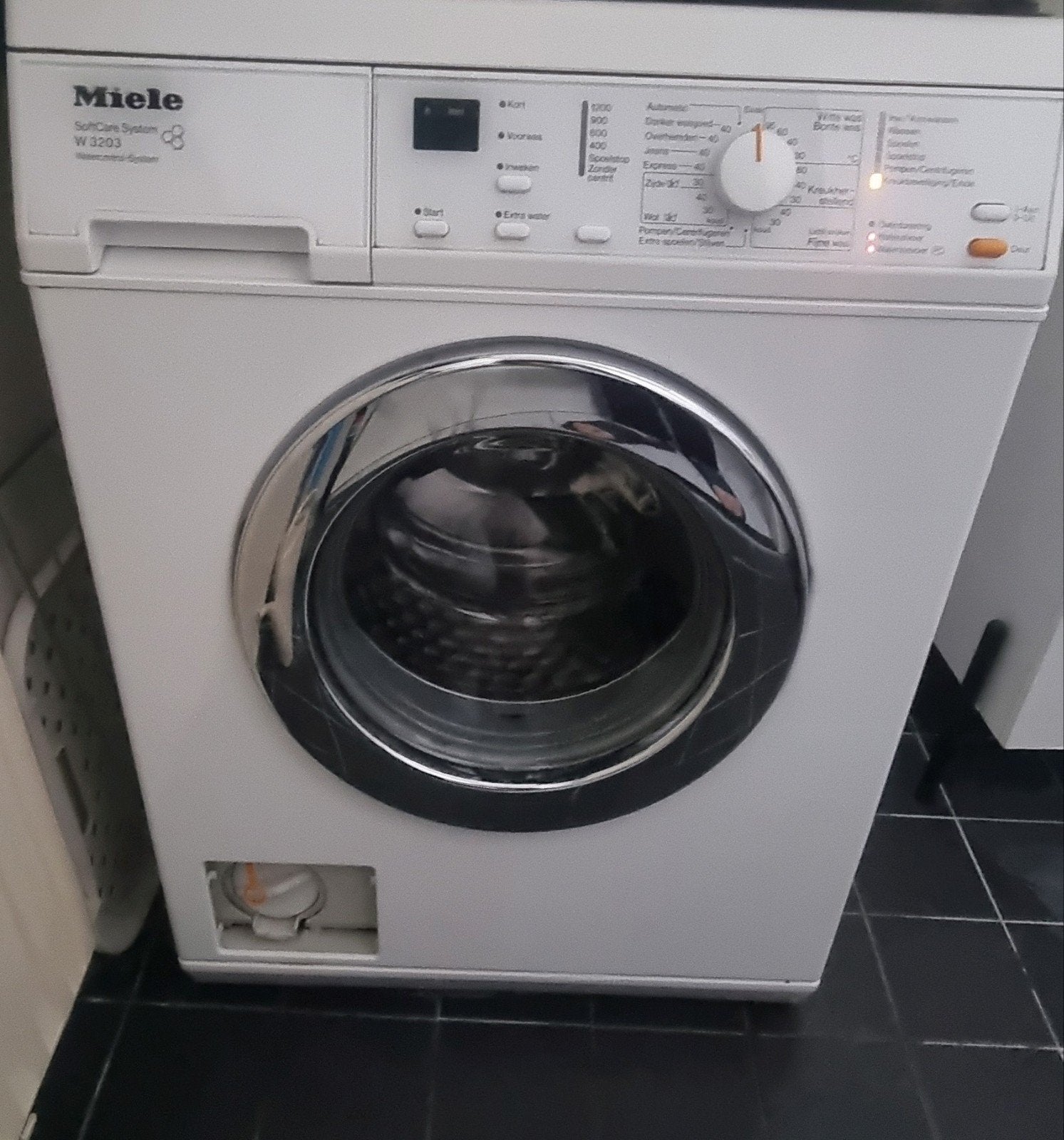 Miele Softcare System W3203 - Defect voor onderdelen/reparat, Ophalen, Niet werkend, Voorlader, 85 tot 90 cm