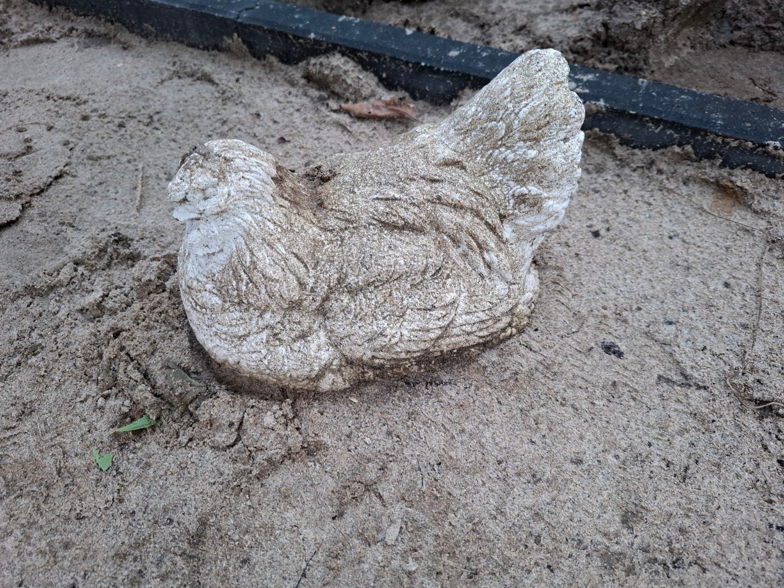 Betonnen kip voor landelijke tuin, Tuin en Terras, Tuinbeelden, Ophalen, Gebruikt, Beton, Dierenbeeld