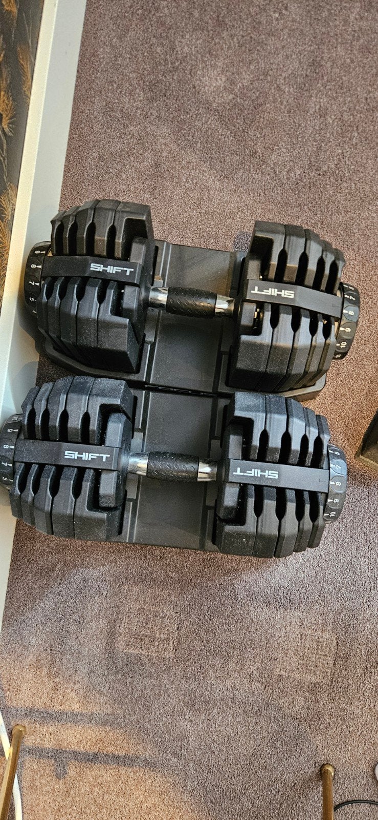 verstelbare dumbells 2 x tot 24kg. plus bankje nieuw., Sport en Fitness, Ophalen, Zo goed als nieuw, Dumbbell