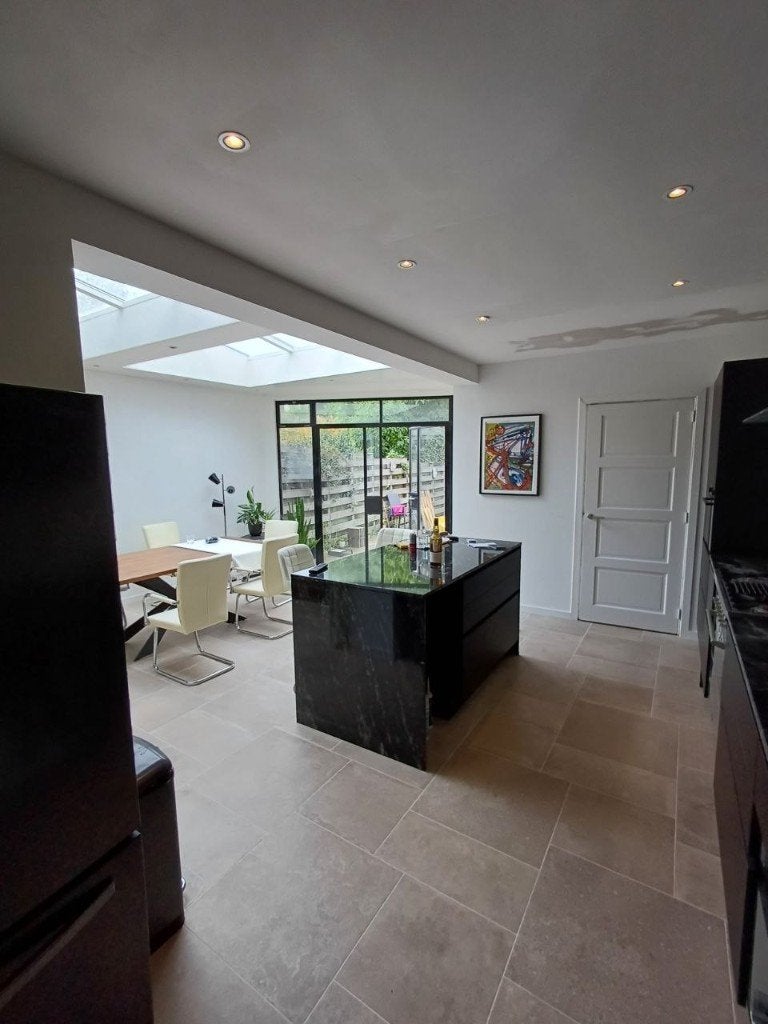 Keuken monteren? Vakkundig, vaste prijs, snel geregeld, Huis en Inrichting, Ophalen of Verzenden, Nieuw, Wit