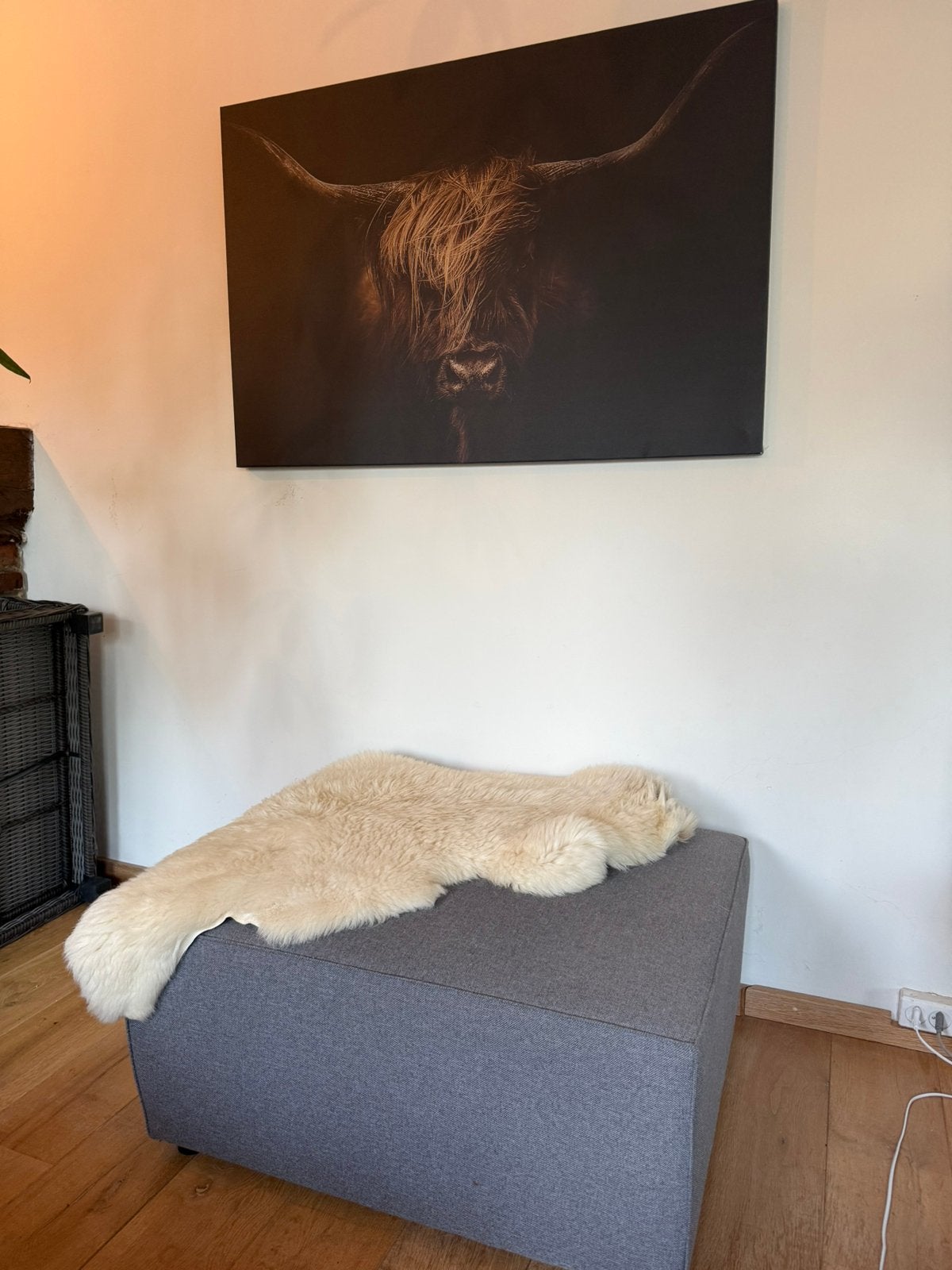 Hocker van Montell in super goede staat, Ophalen, Zo goed als nieuw, 75 cm of meer, 60 cm of meer