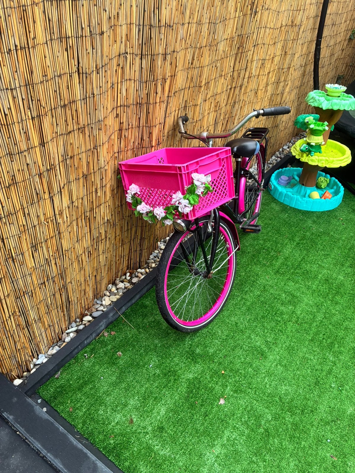 Meisjes fiets 24 inch met krat, Ophalen, Terugtraprem, Handrem, Gebruikt