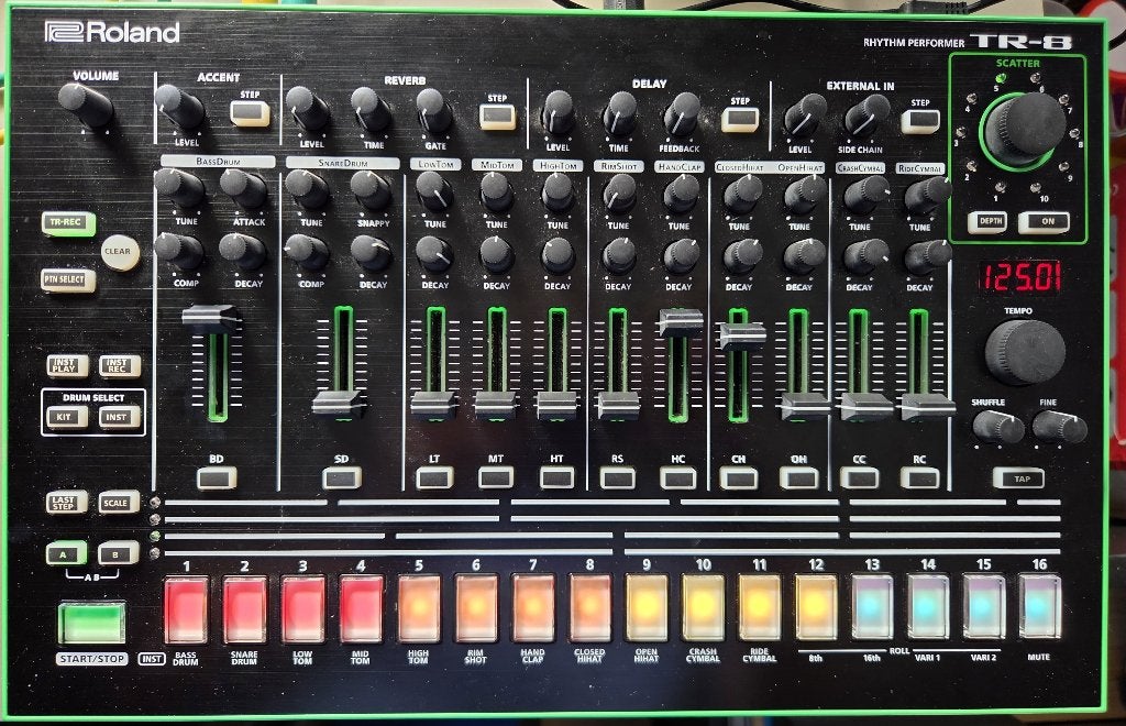 Roland Aira TR-8 incl. expansionset, decksaver en orig. doos, Muziek en Instrumenten, Ophalen of Verzenden, Zo goed als nieuw