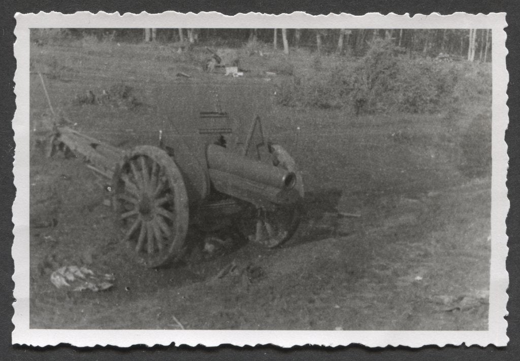 WOII foto: Veroverde Russische artillerie, Verzamelen, Verzenden, Landmacht, Duitsland, Foto of Poster