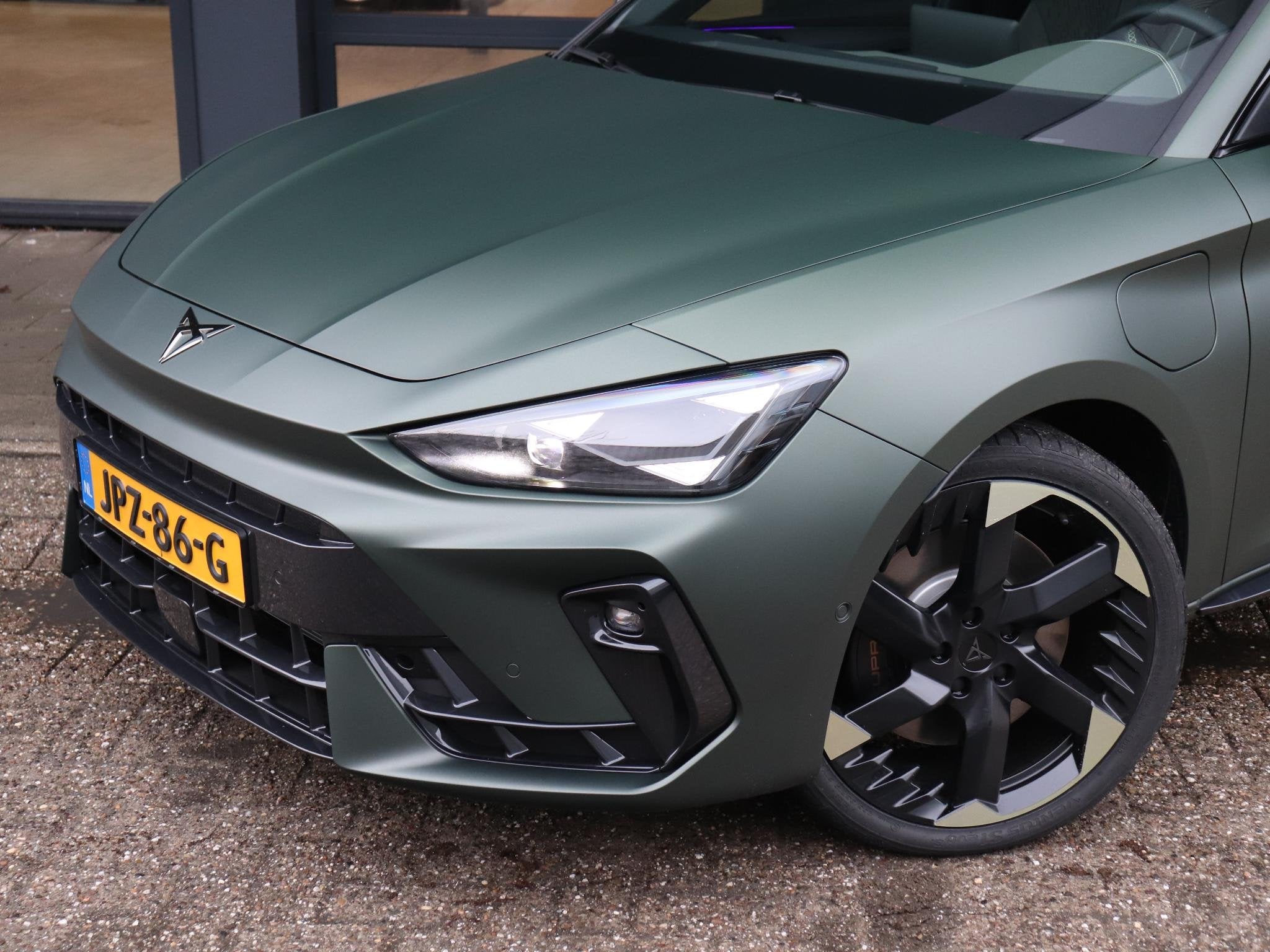 CUPRA Leon 1.5 TSI e-Hybrid 272PK VZ Tribe Edition | 4J. Gar, Auto's, Cupra, Euro 6, 4 cilinders, Alcantara, 26 kWh