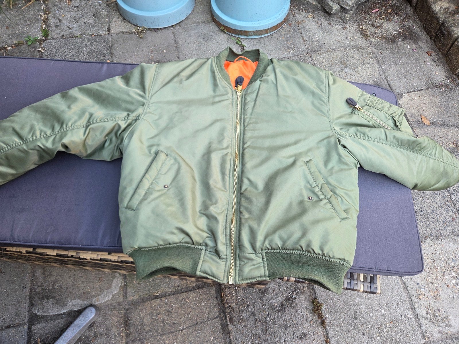 Groene bomberjack met oranje voering, Maat 52/54 (L), Onbekend, Ophalen of Verzenden, Gedragen